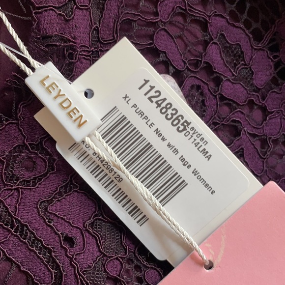 NWT XS/XL Leyden purple eyelash lace overlay deep V bodysuit drape front cotton - Picture 9 of 11